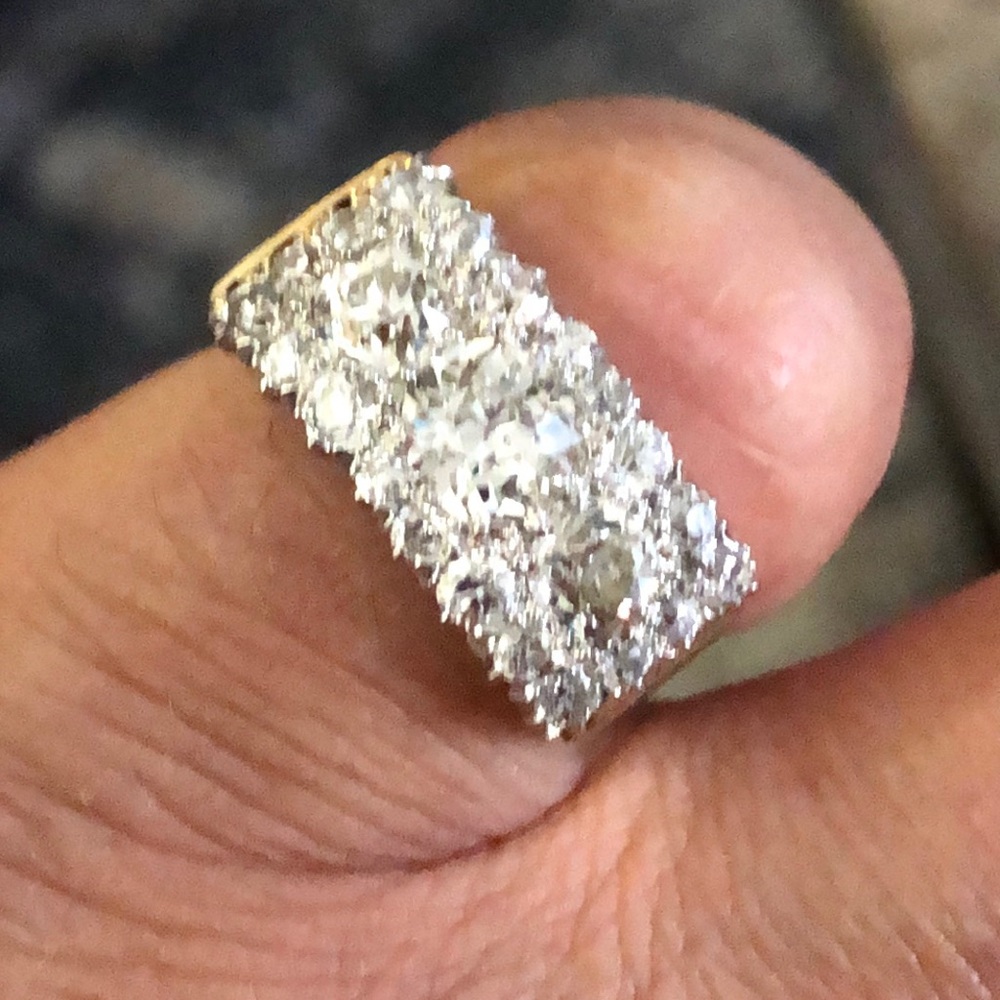 Diamond ring